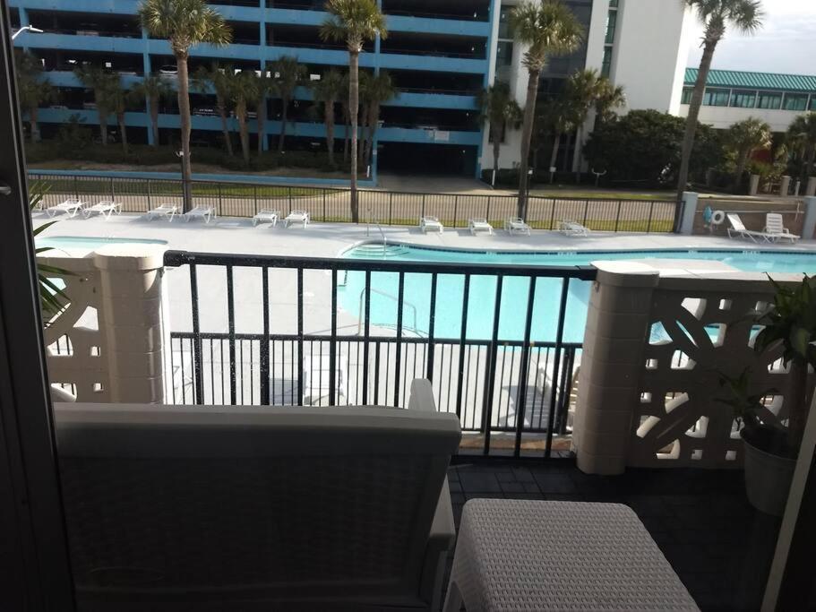 Pool Front & Across From Beach Myrtle Beach Bagian luar foto